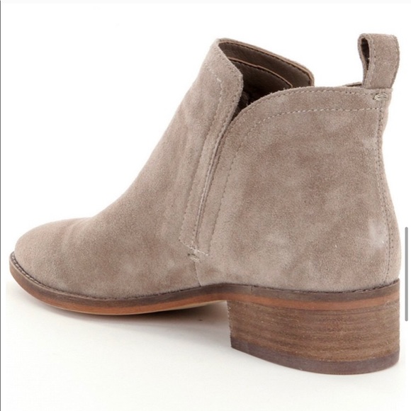 Dolce Vita Tessey Booties - Picture 2 of 14